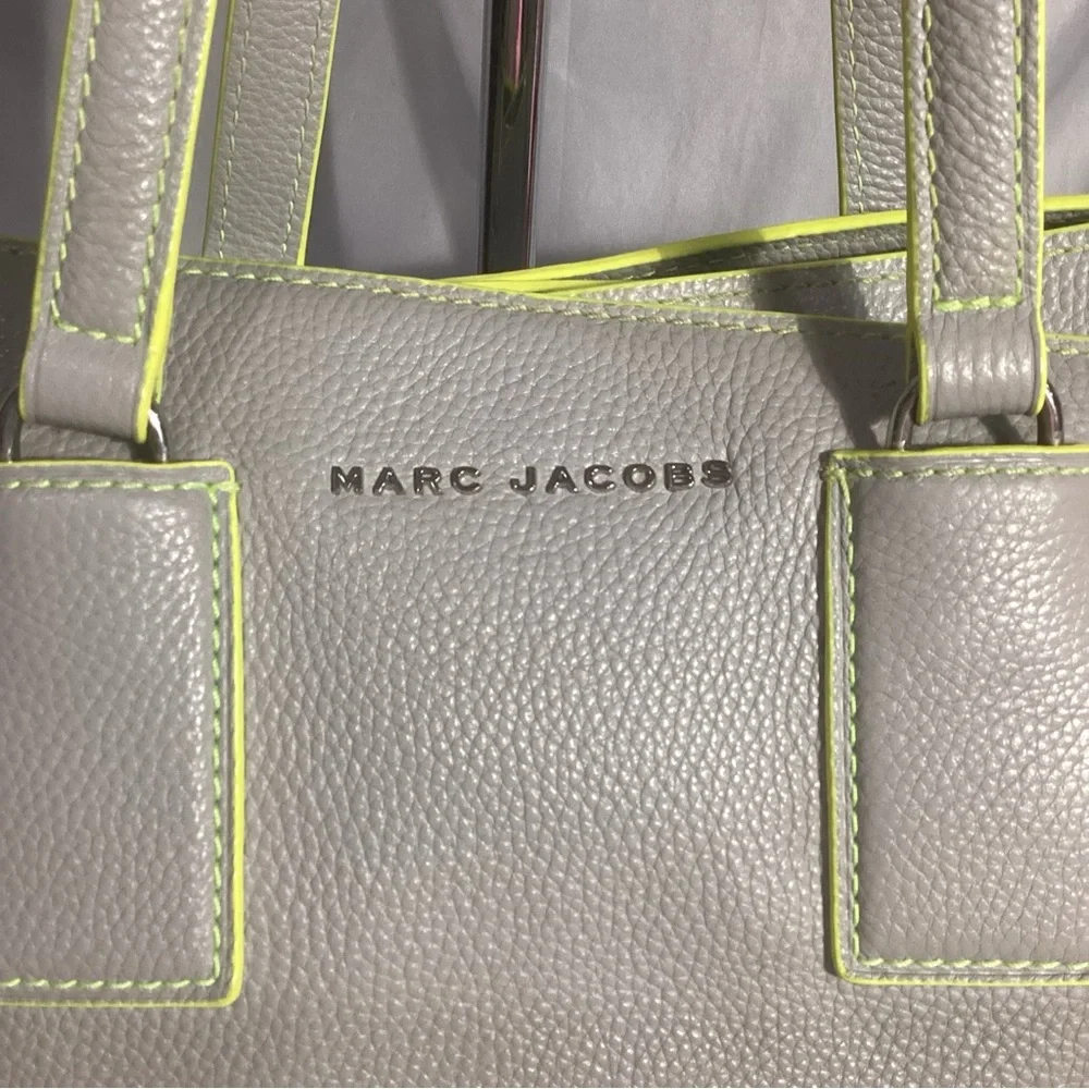Marc Jacobs this stylish